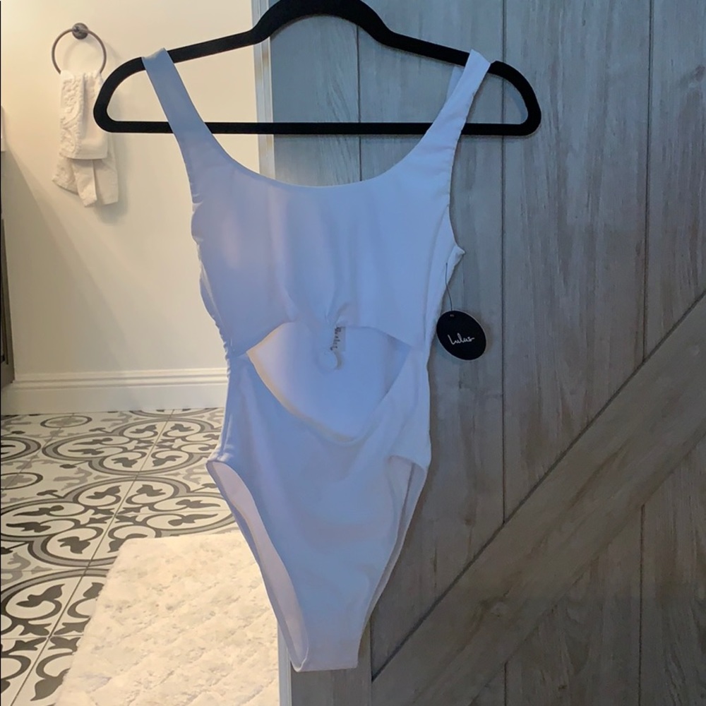 Lulu’s white one piece swimsuit